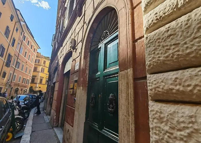 Cozy Luxury Pantheon 4*